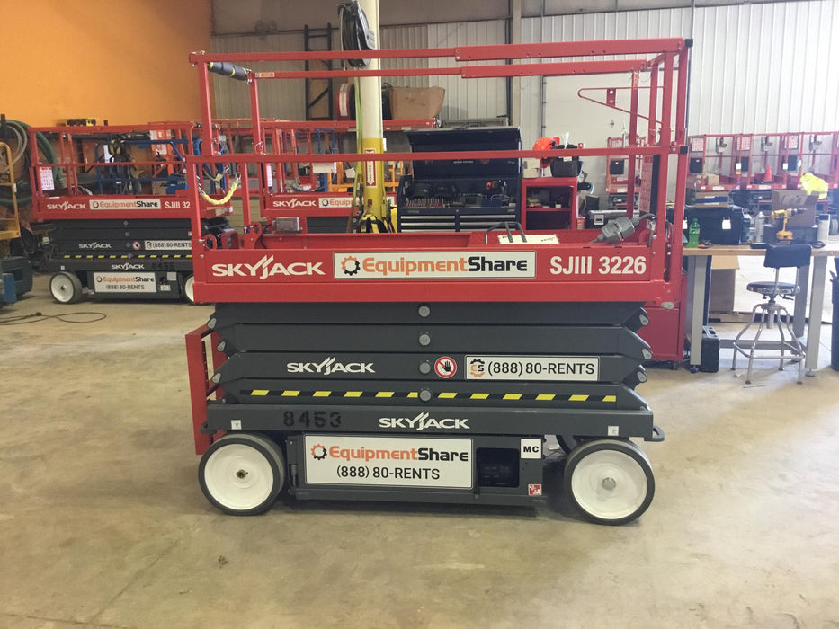 2018 Skyjack SJIII-3226 Skyjack SJIII3226 Scissor Lift w/Trojan Batteries