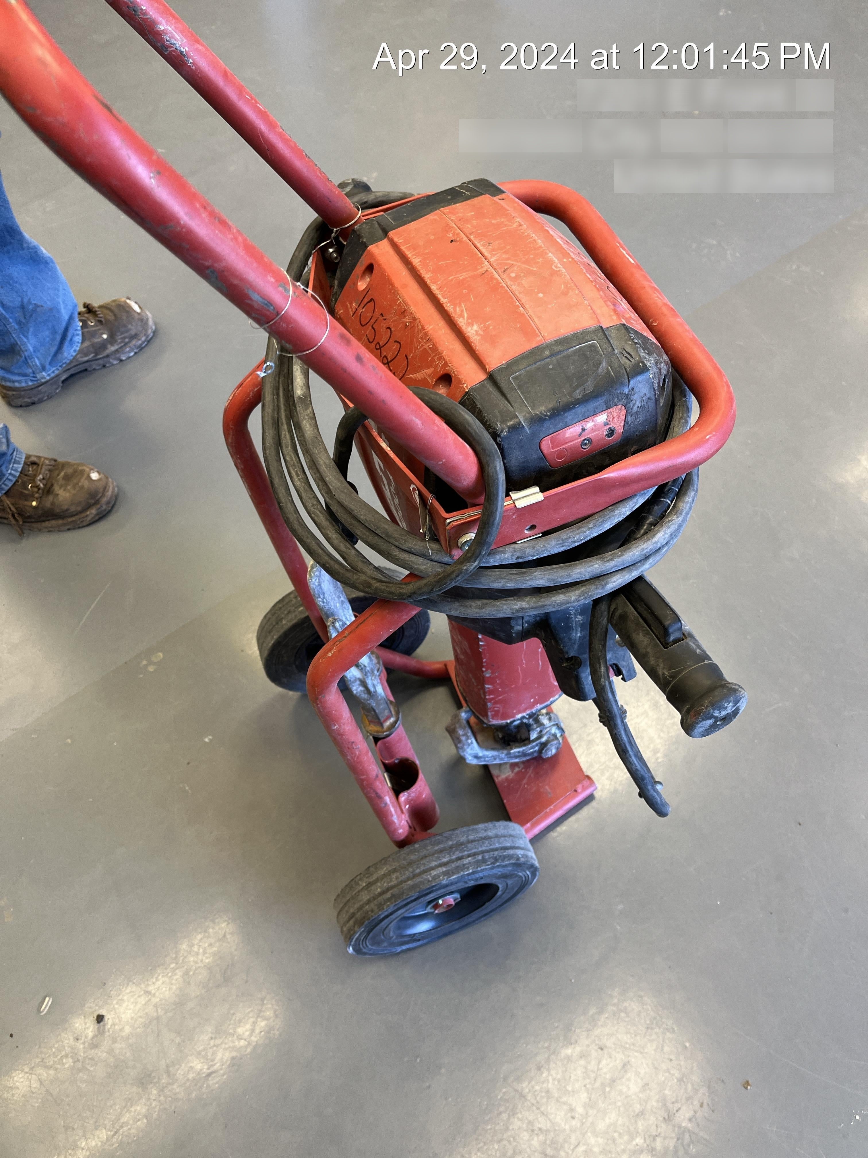 2020 HILTI TE 3000-AVR