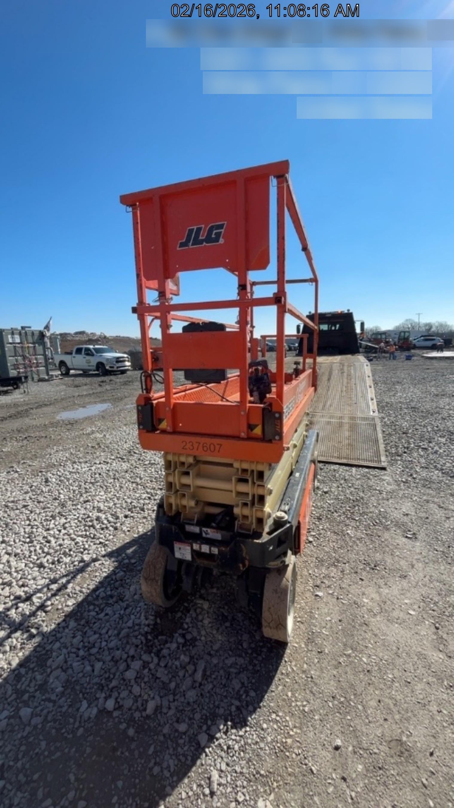 2022 JLG ES2632