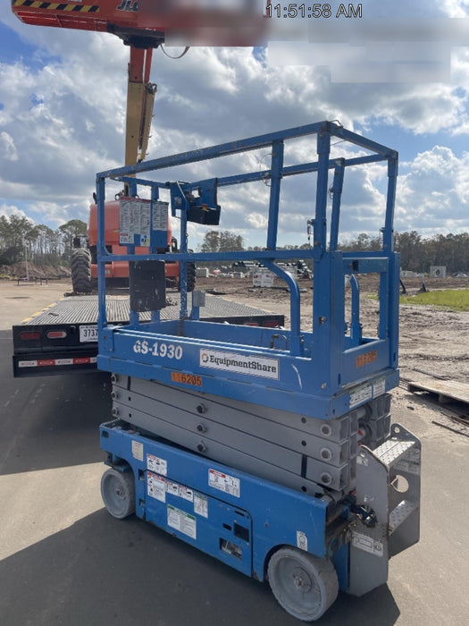 2020 Genie GS-1930 Solid Non Marking Tires, Beacon, Folding rails with half height swing gate