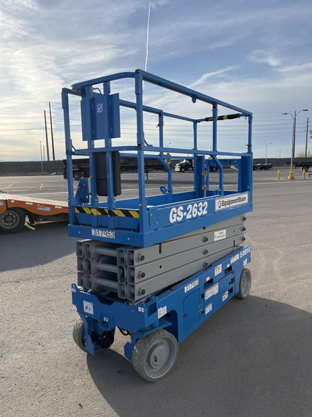 2023 GENIE GS-2632