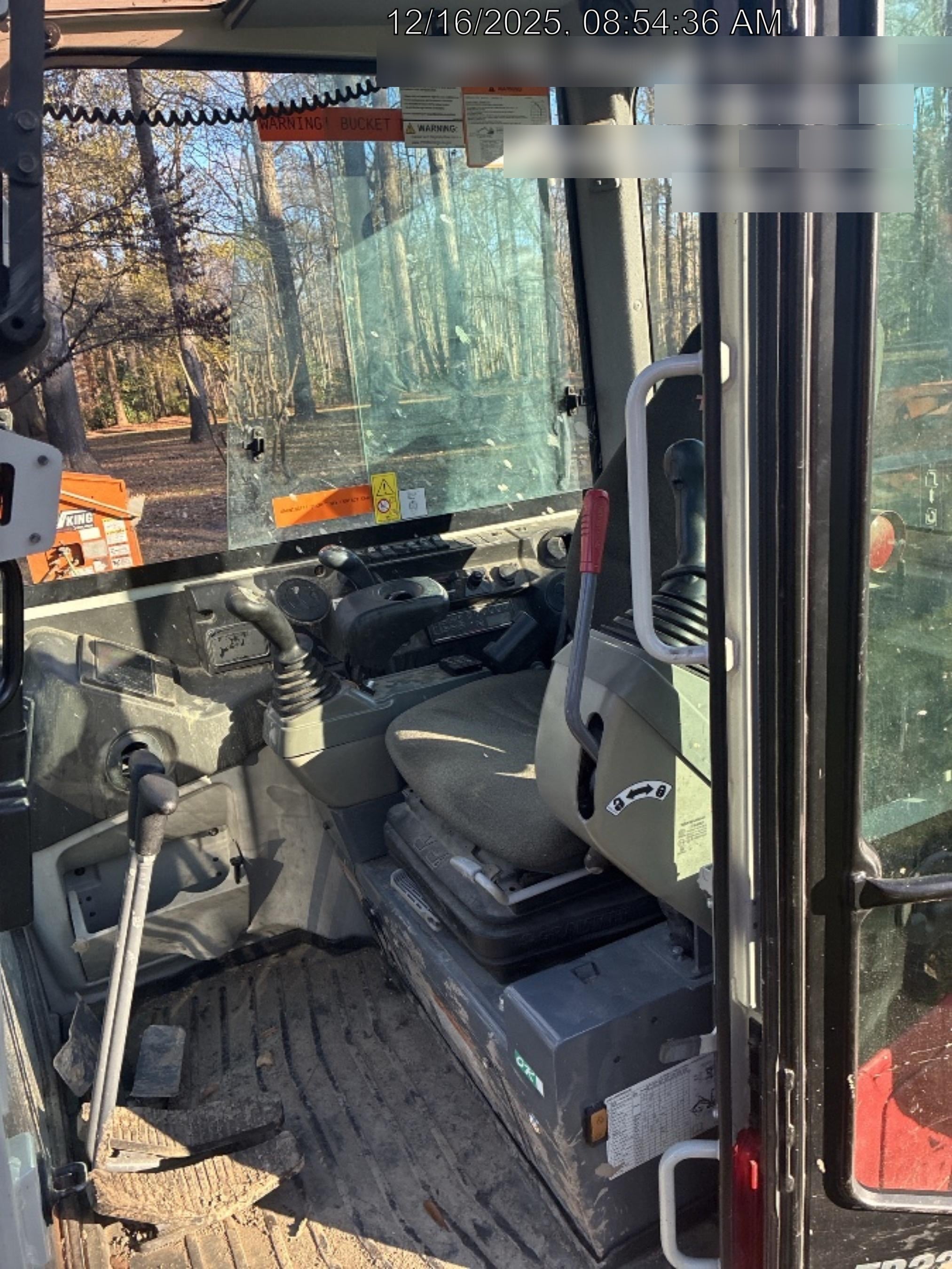 2021 TAKEUCHI TB235-2CR