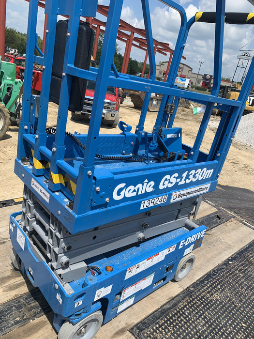 2021 GENIE GS-1330m