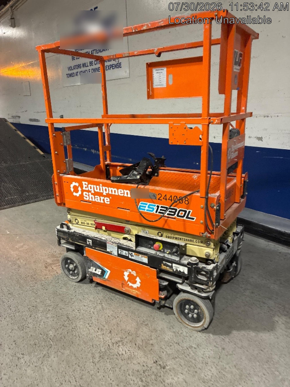2022 JLG ES1330L