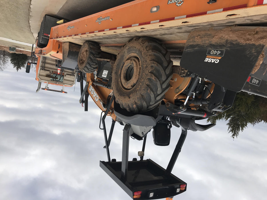 2019 Case 570N EP Canopy, 4WD, GP Front Bucket, Dual Tilt Cylinder, 84" Box Blade w/ Scarifier, Wheel Weights, Beacon