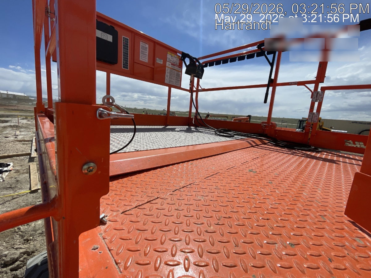2025 JLG RT4394
