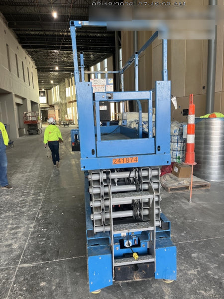 2022 GENIE GS-3232