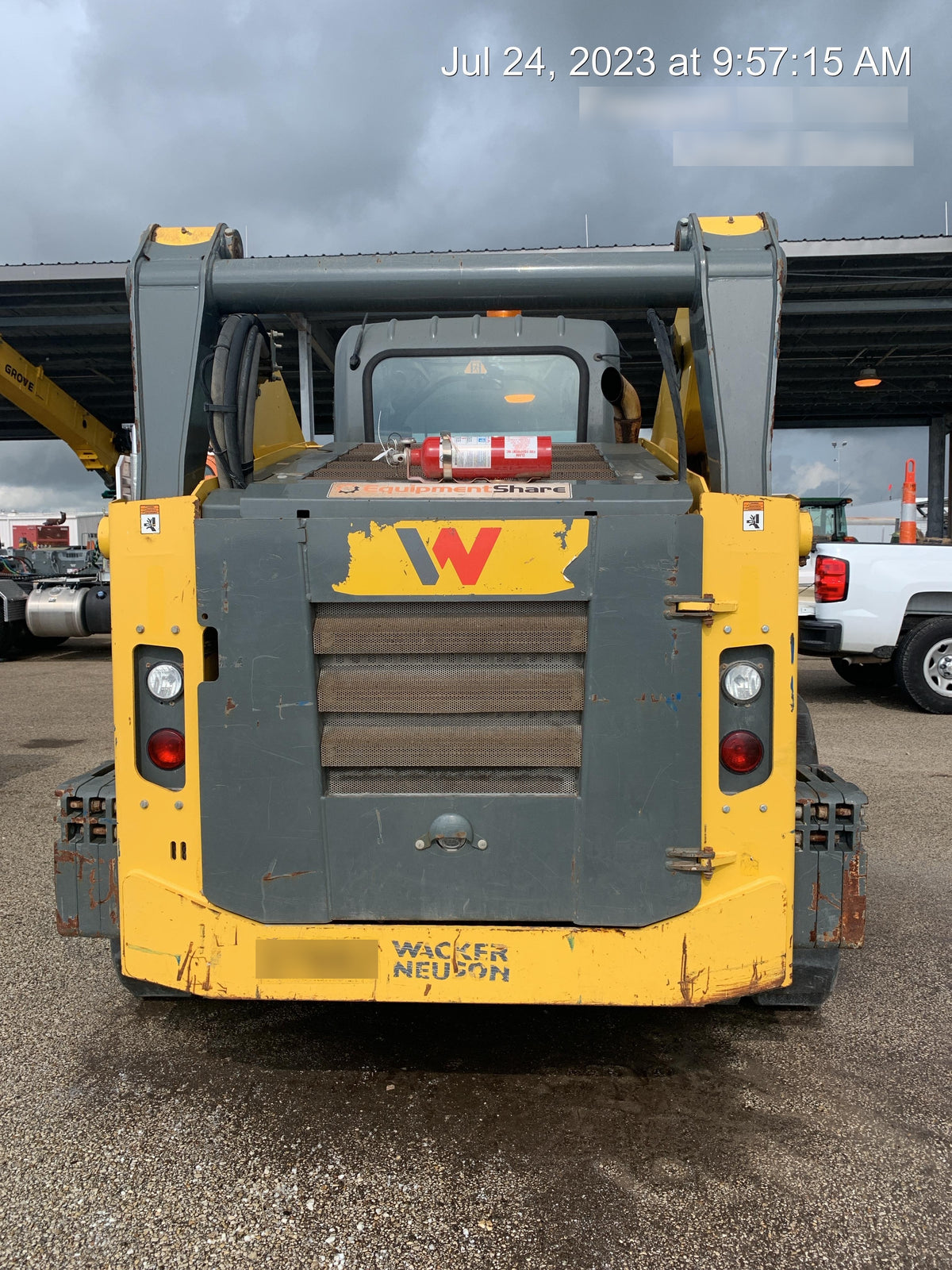 Wacker Neuson ST45 14-Pin Attachment Control T3 Bucket Leveling, Ride Control, CAB/Heat, A/C, Cyclonic Engine Pre-Cleaner, Block Heater (110v) T4F, Counter Weights, Dual Beam Work Lights,  Radio, Back-Up Camera, Zero-Drift Hydraulic Valve, Foot Throttle, 4 Way Flasher Kit, Scavenger Air Cleane, Synthetic Hydraulic Oil, High Flow LF	Hydraulic Coupler SSL/CTL