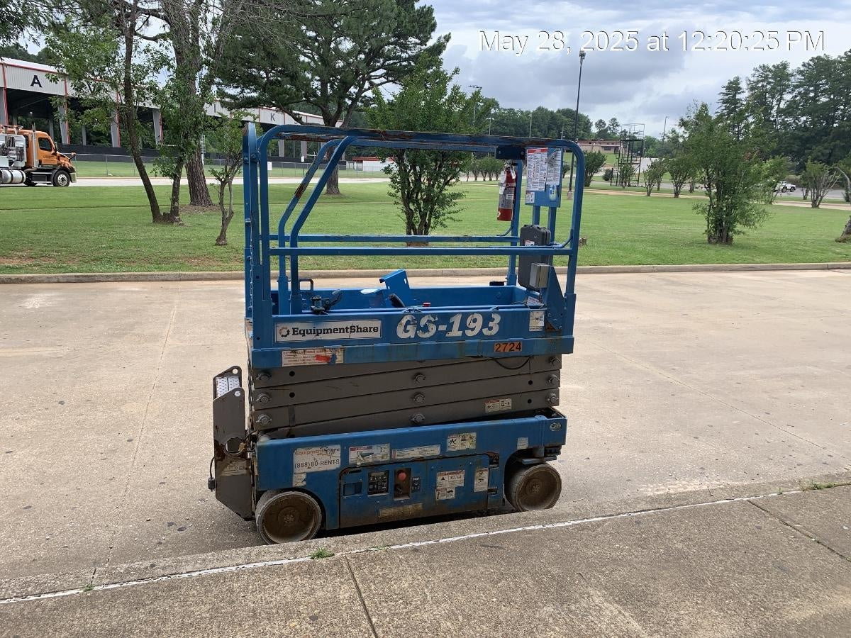 2017 GENIE GS-1930