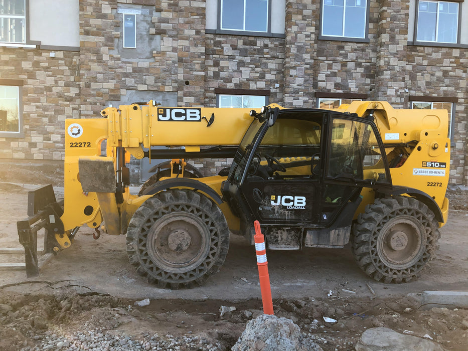 2018 JCB 510-56 JCB 510-56 Telehandler 74 HP w/CAB/HVAC, Beacon, Worklights, Aux Hydraulics, Solid Tires, 60" Carriage/Forks