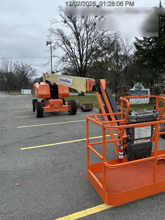 2019 JLG 860SJ