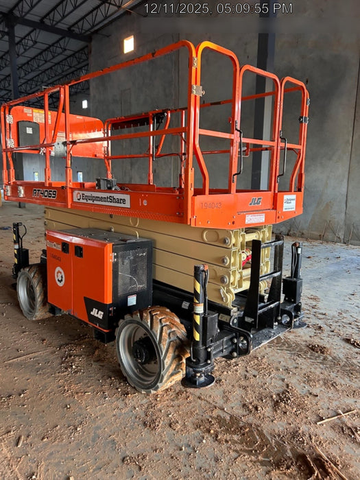 2021 JLG RT4069