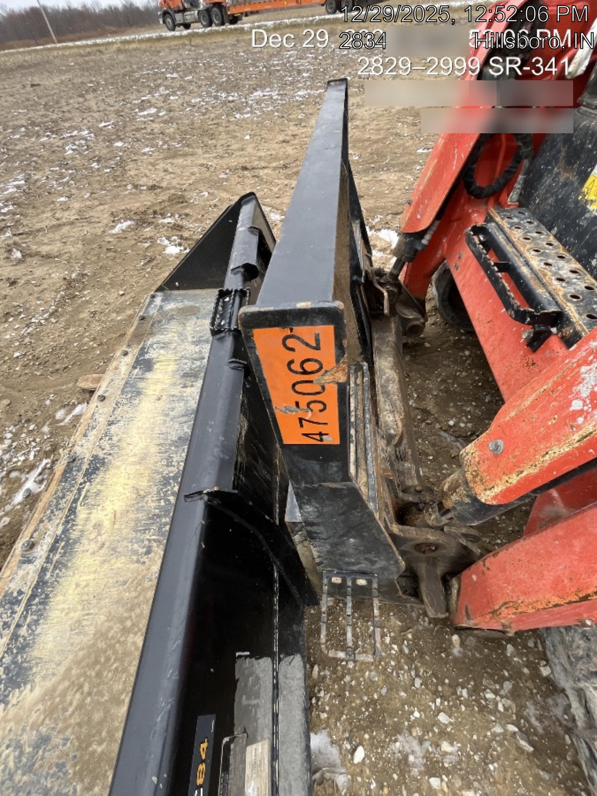 2024 ARROW MATERIAL HANDLING 48" Pallet Forks - Arrow