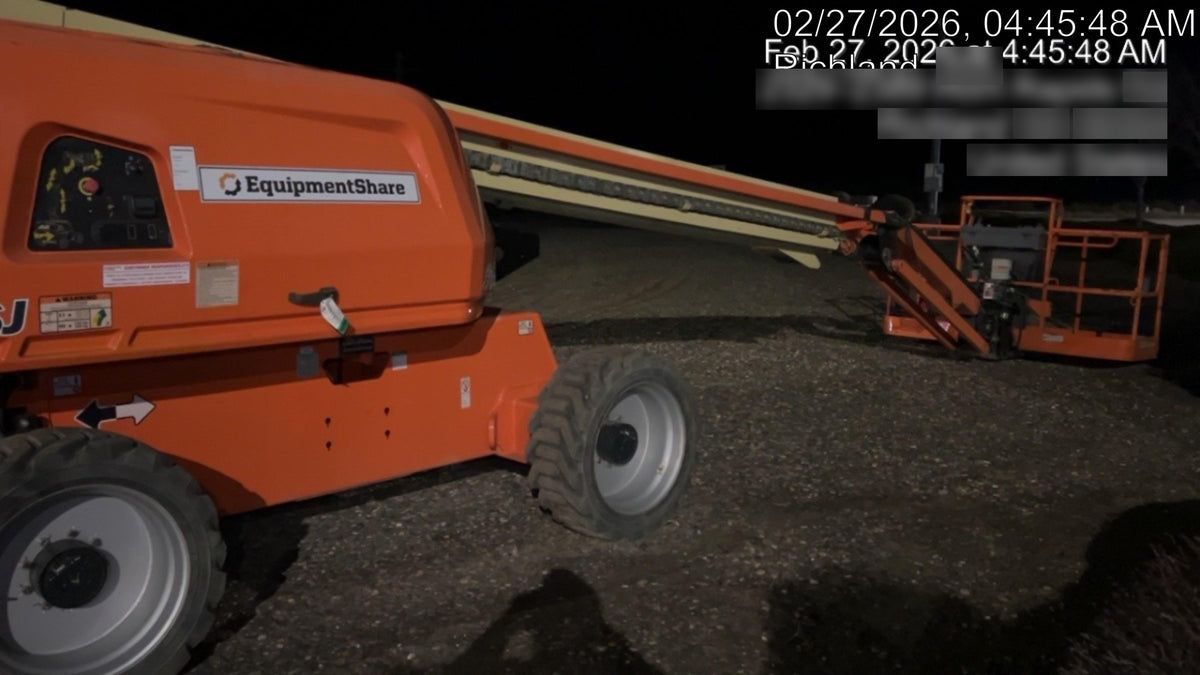 2020 JLG 660SJ