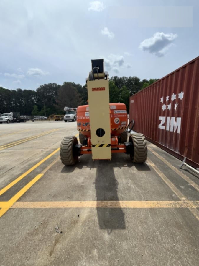2023 JLG 600AJ