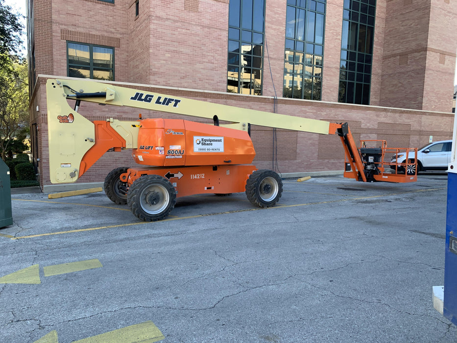 2021 JLG 800AJ
