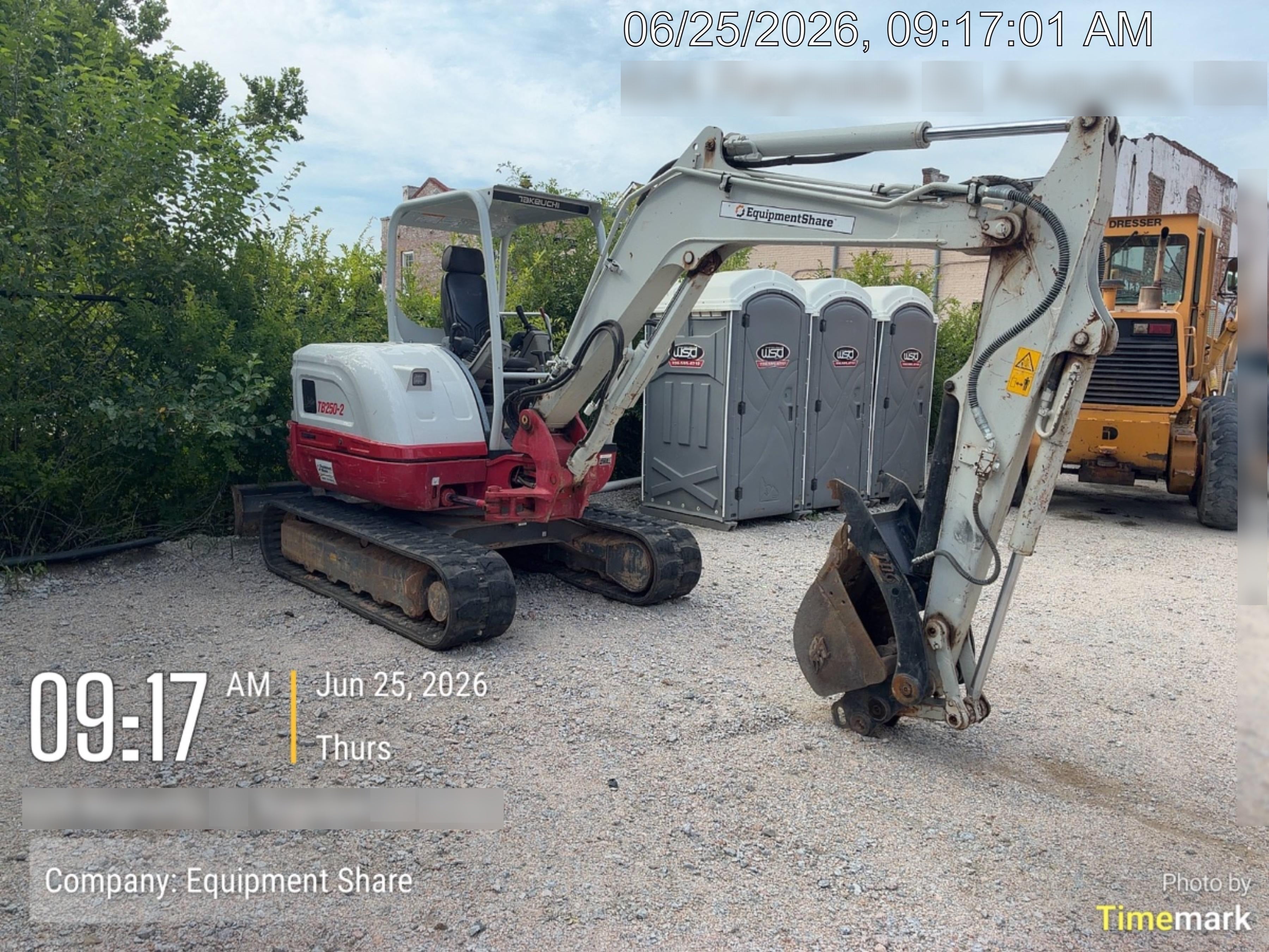 2022 TAKEUCHI TB250-2R