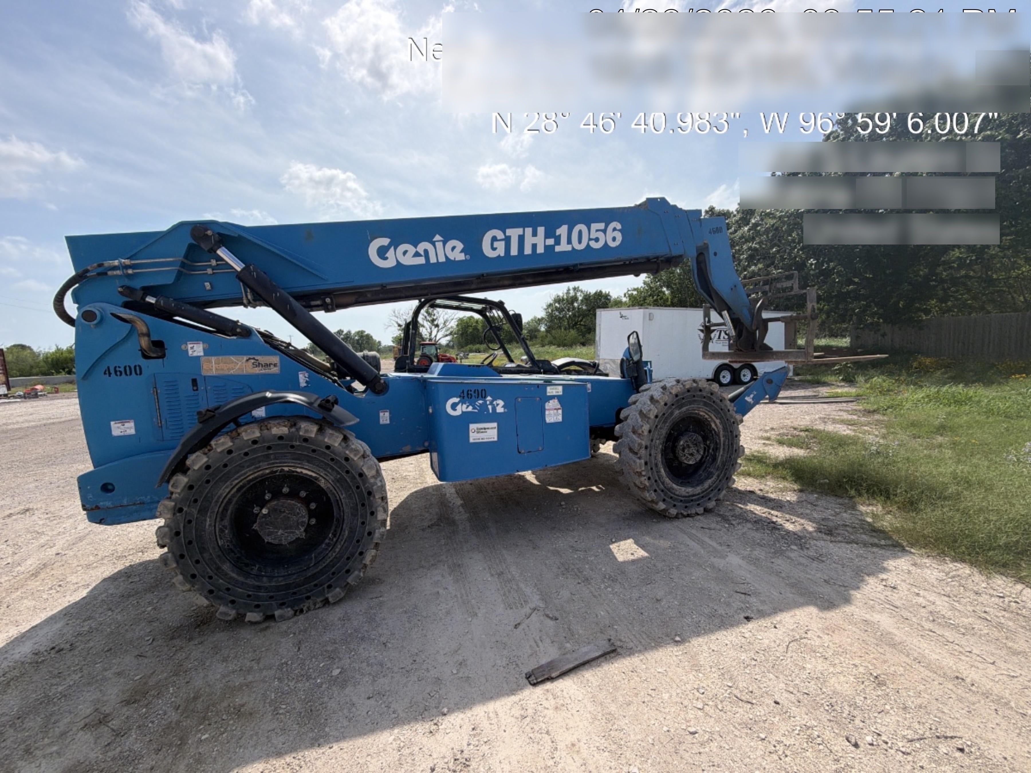 2017 GENIE GTH-1056