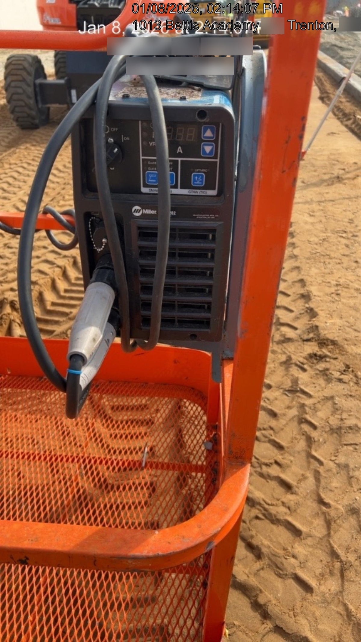 2025 MILLER ELECTRIC CST-282