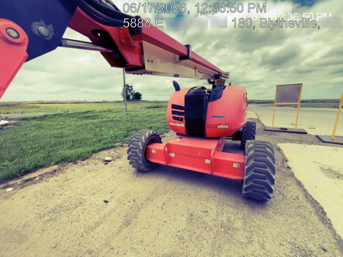 2021 JLG 600AJ
