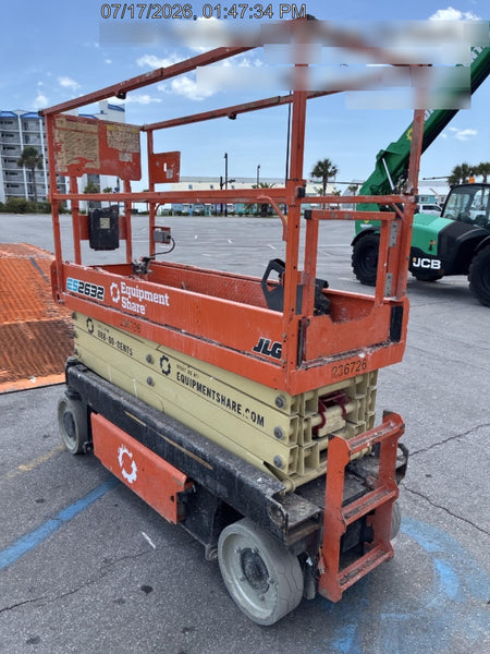 2022 JLG ES2632