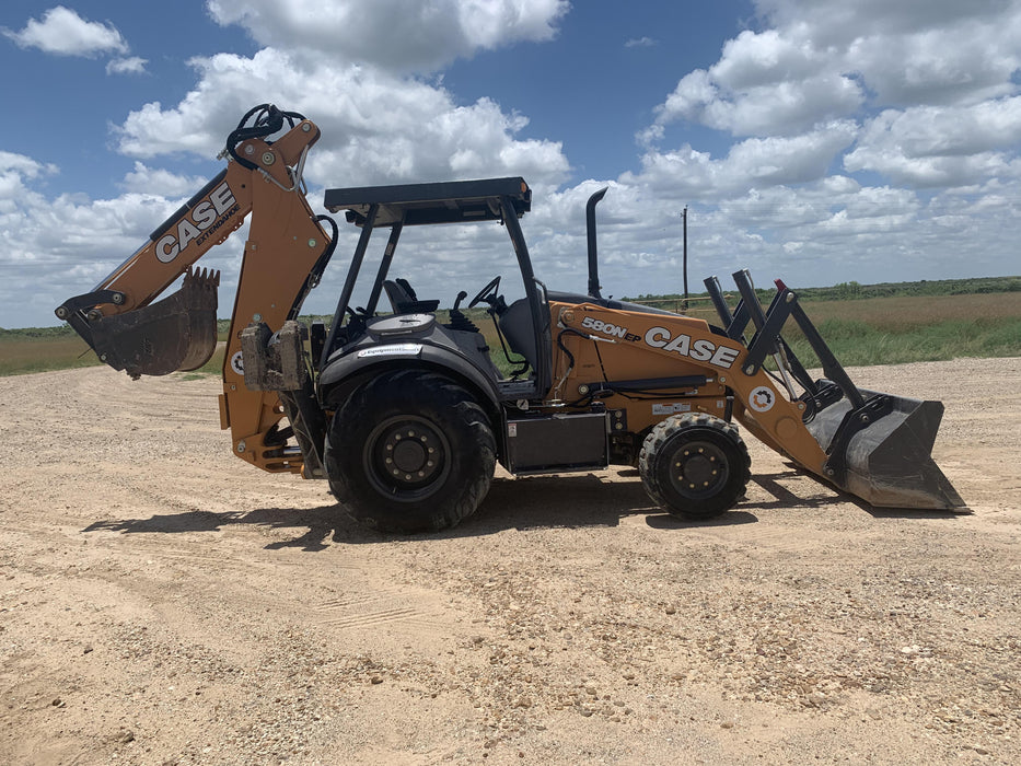 2020 CASE 580N EP - Extendable Backhoe