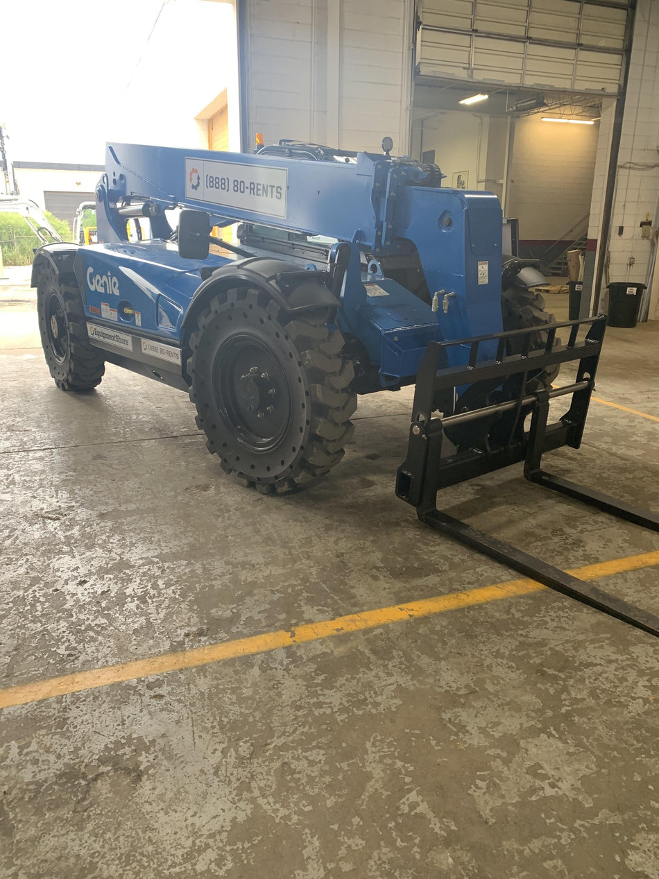 2020 Genie GTH-636 Cab/Heat/Air, Solid Tires, Work Lights, Beacon, Aux Hydraulics, Back up Alarm