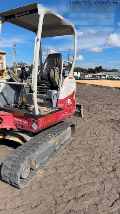 2020 TAKEUCHI TB235-2R