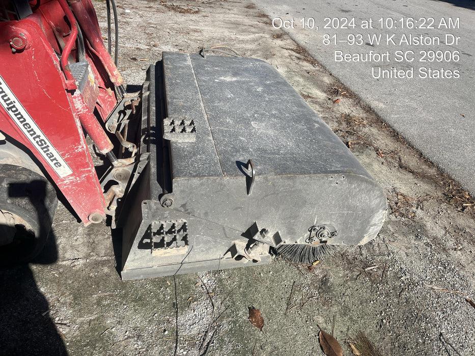 2021 PALADIN Sweepster SB72