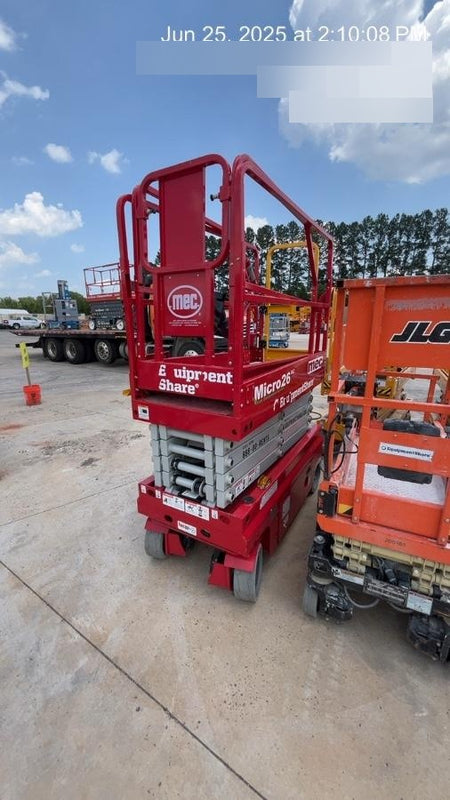 2022 JLG ES1330L