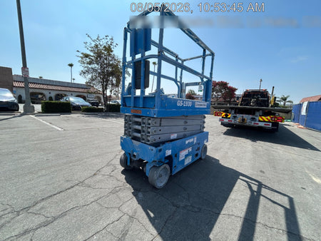 2020 Genie GS-1930 Solid Non Marking Tires, Beacon, Folding rails with half height swing gate, 800W Inverter