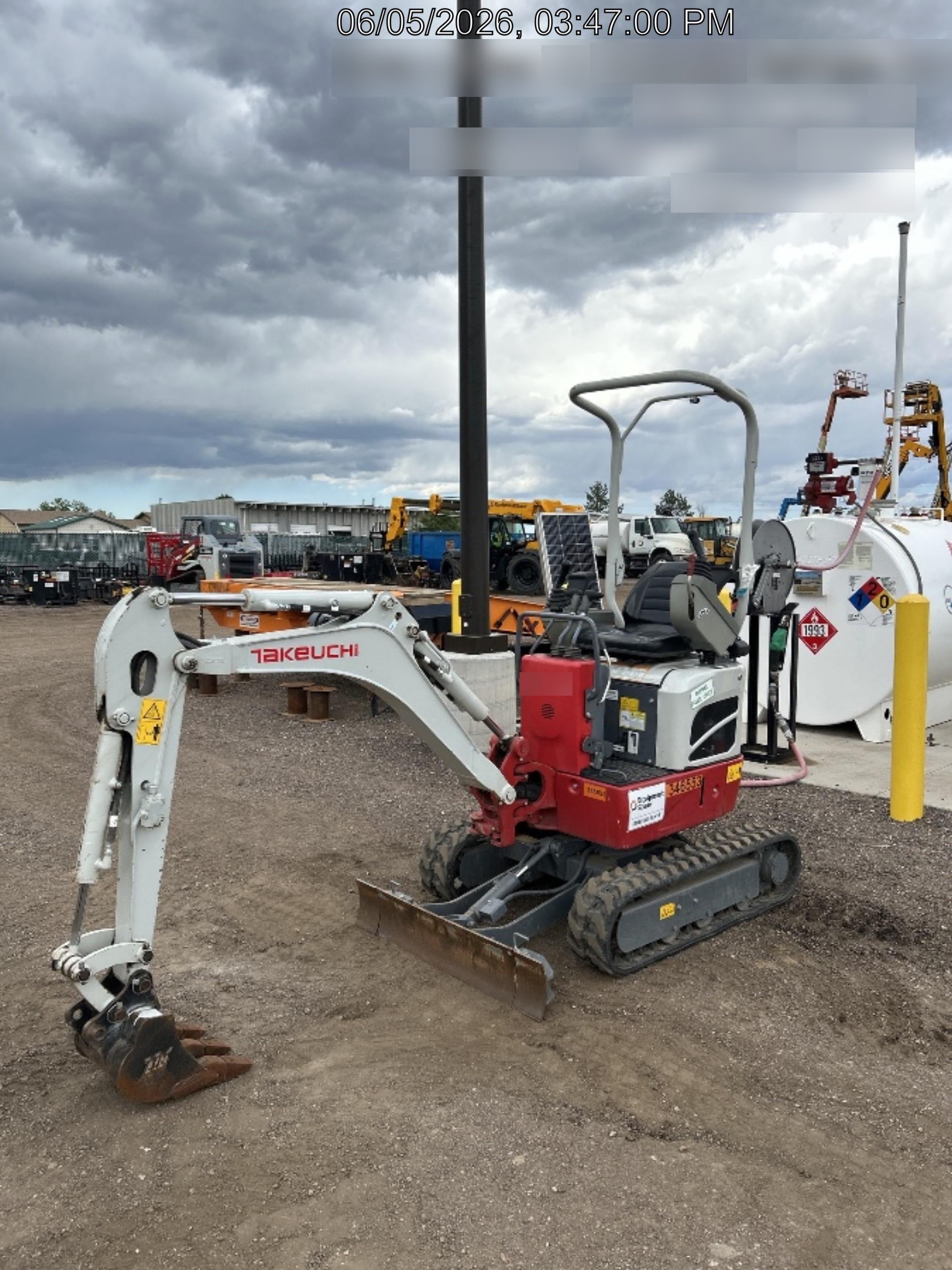 2023 TAKEUCHI TB210R