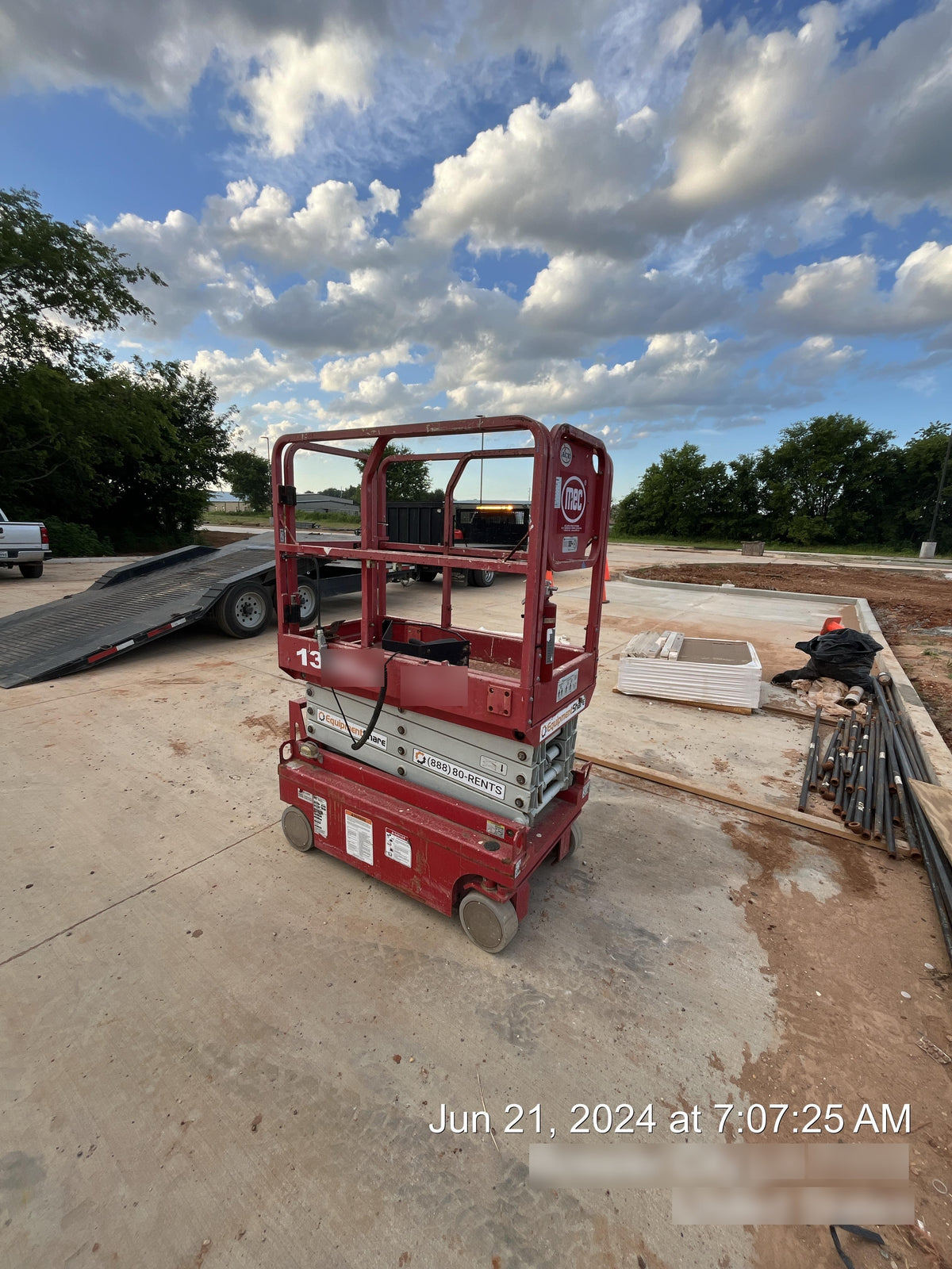 2019 MEC 1330SE MEC 1330SE w/ES Track Hardware, Full Extended 2 Year Warranty