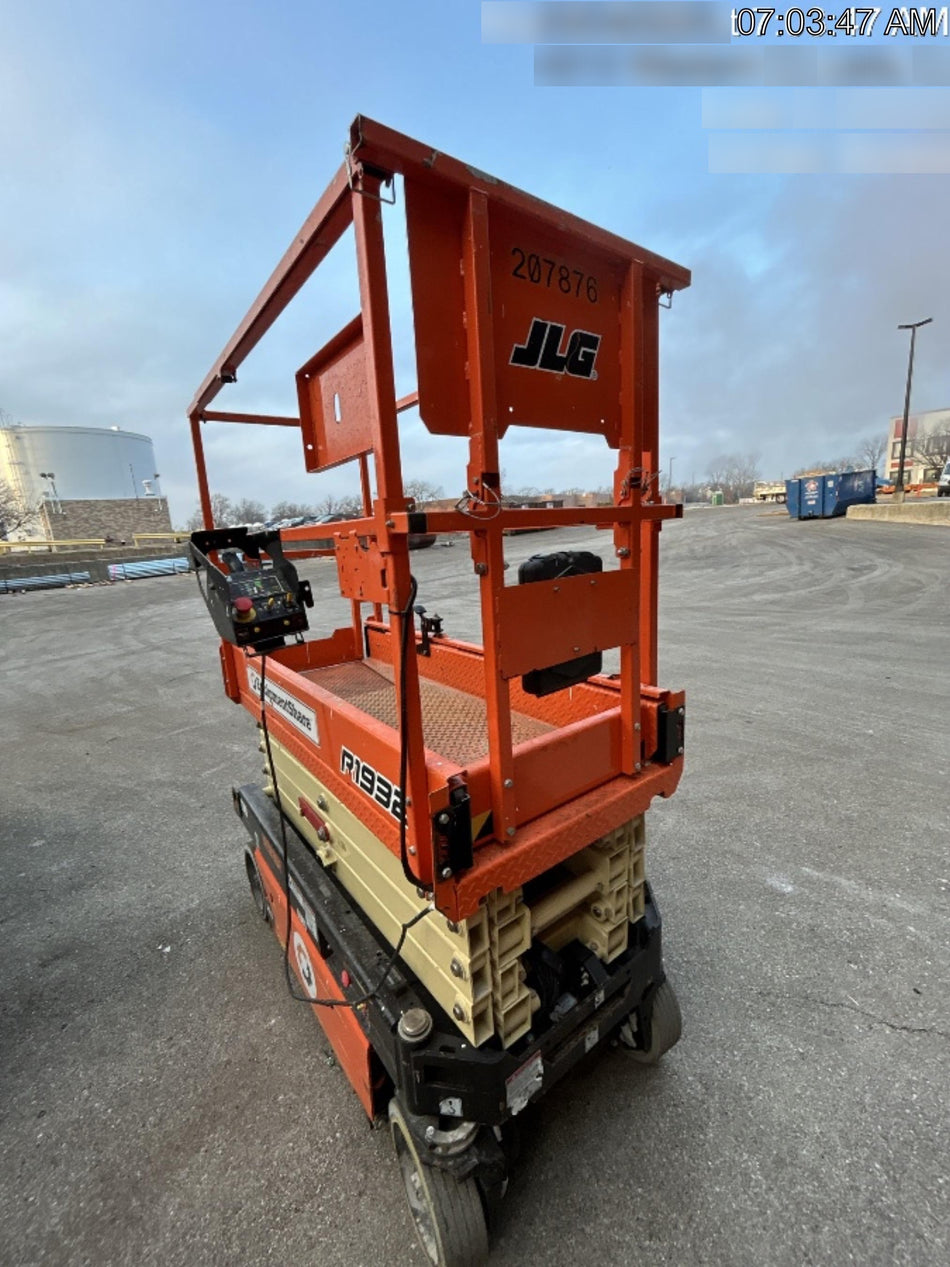 2022 JLG R1932
