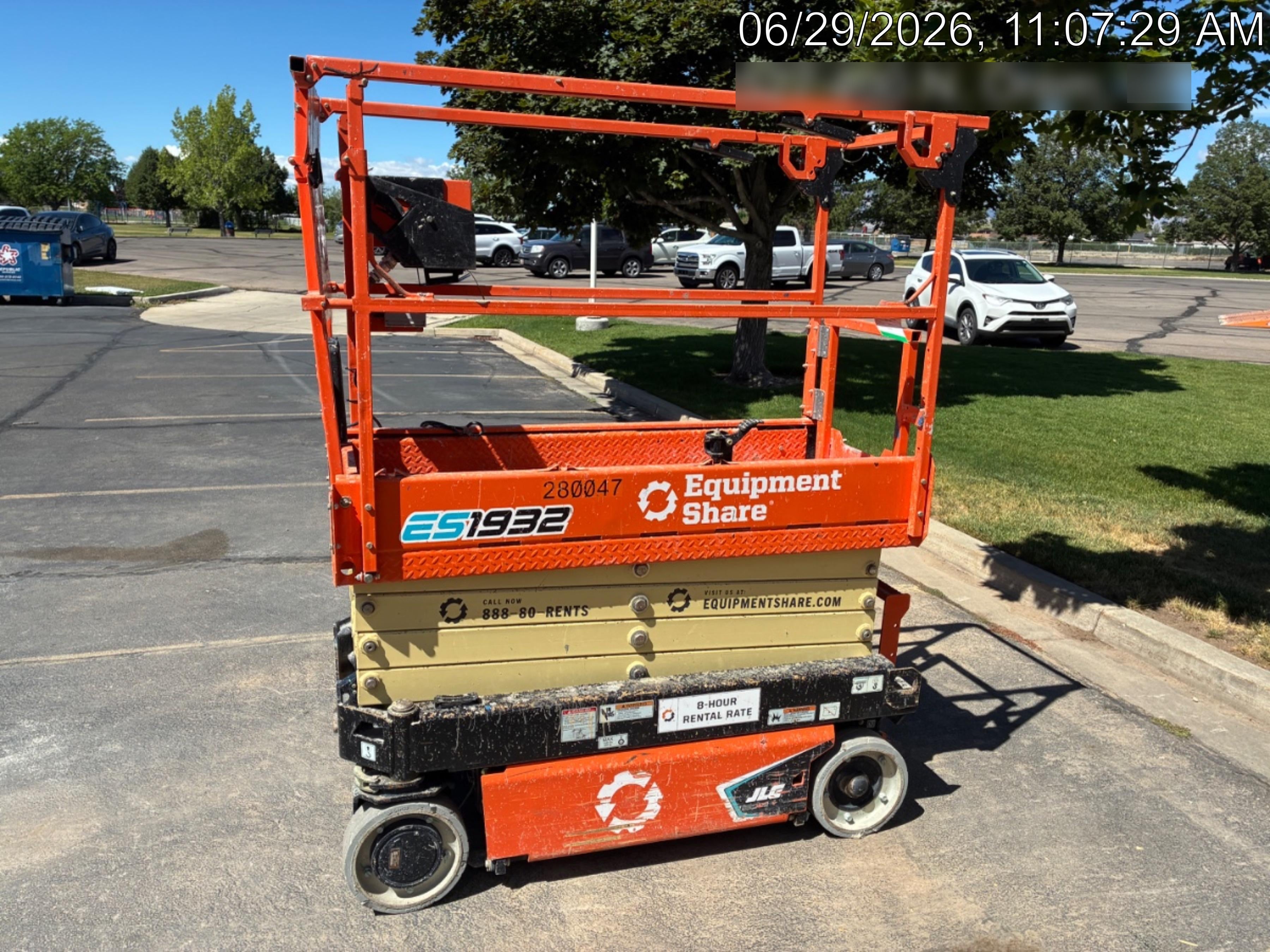 2022 JLG ES1932