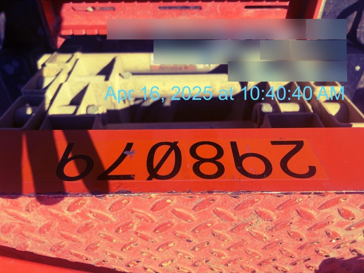 2023 JLG ES1932