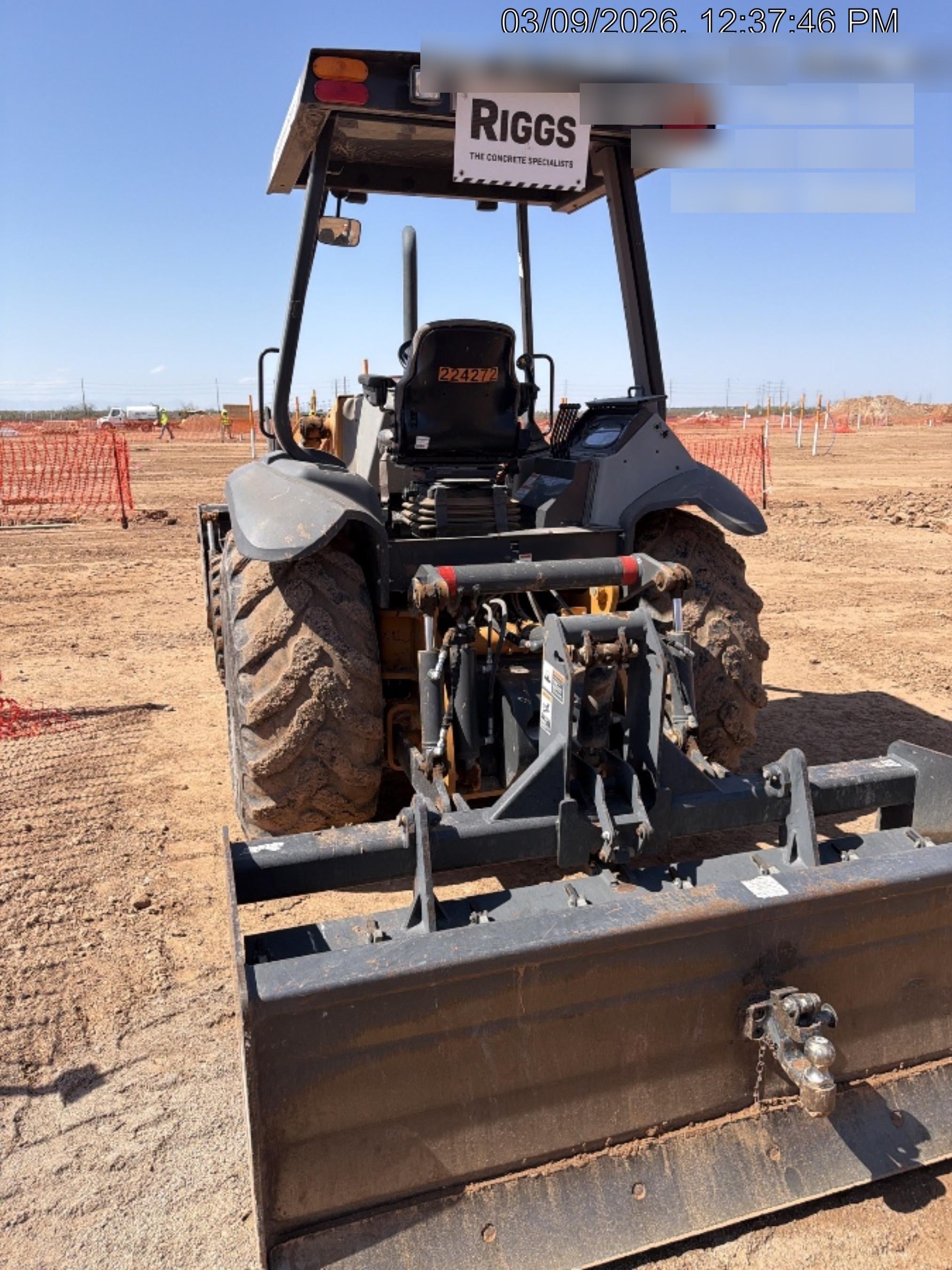 2022 CASE 570N EP