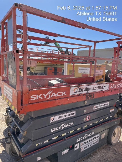 2016 Skyjack SJIII-3226 Skyjack SJ3226 Scissor Lift