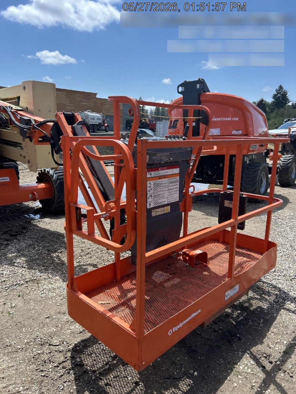 2019 JLG 450AJ