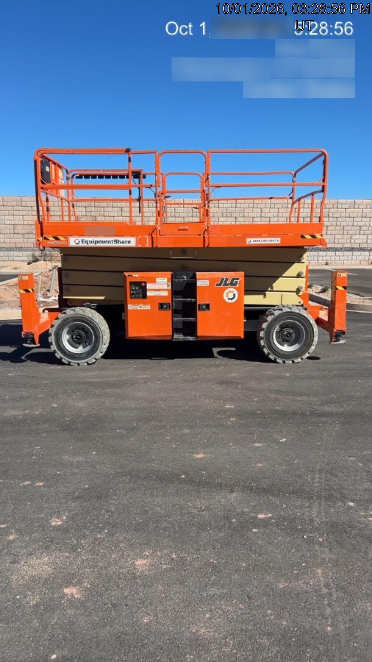 2020 JLG 430LRT