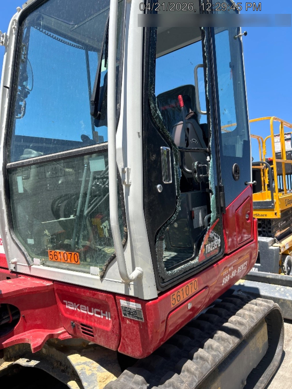 2025 TAKEUCHI TB235-2CR