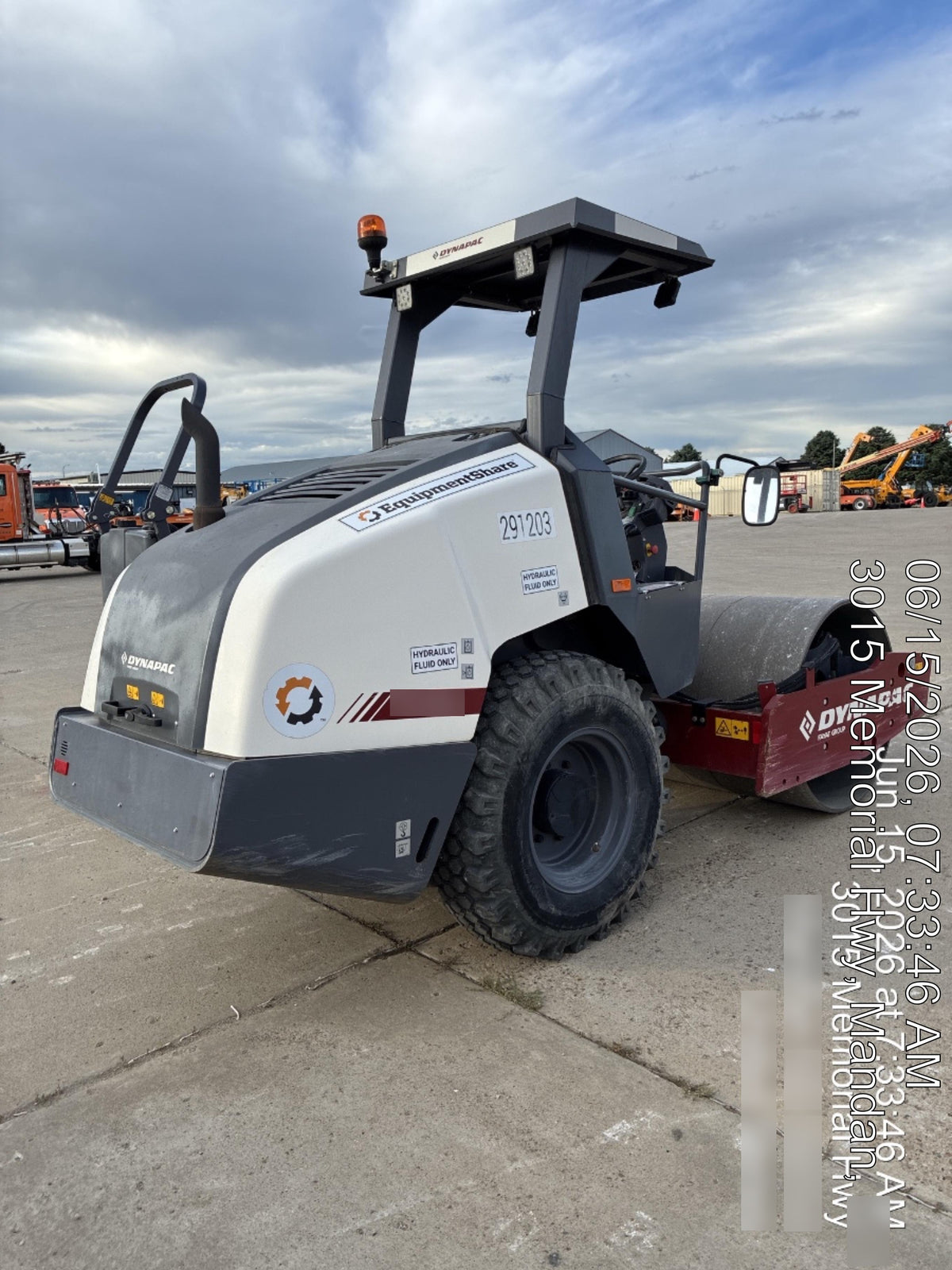 2023 DYNAPAC CA1300D