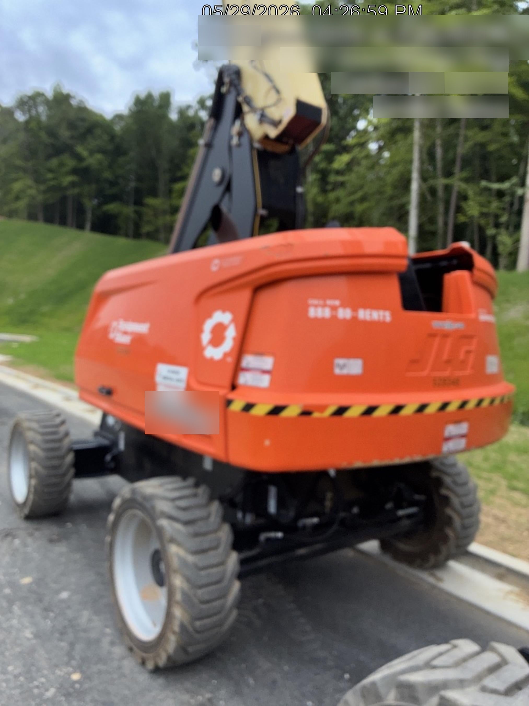 2025 JLG 660SJ