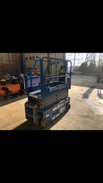 2019 Genie GS-1930 Fixed Rails with Chain Entry