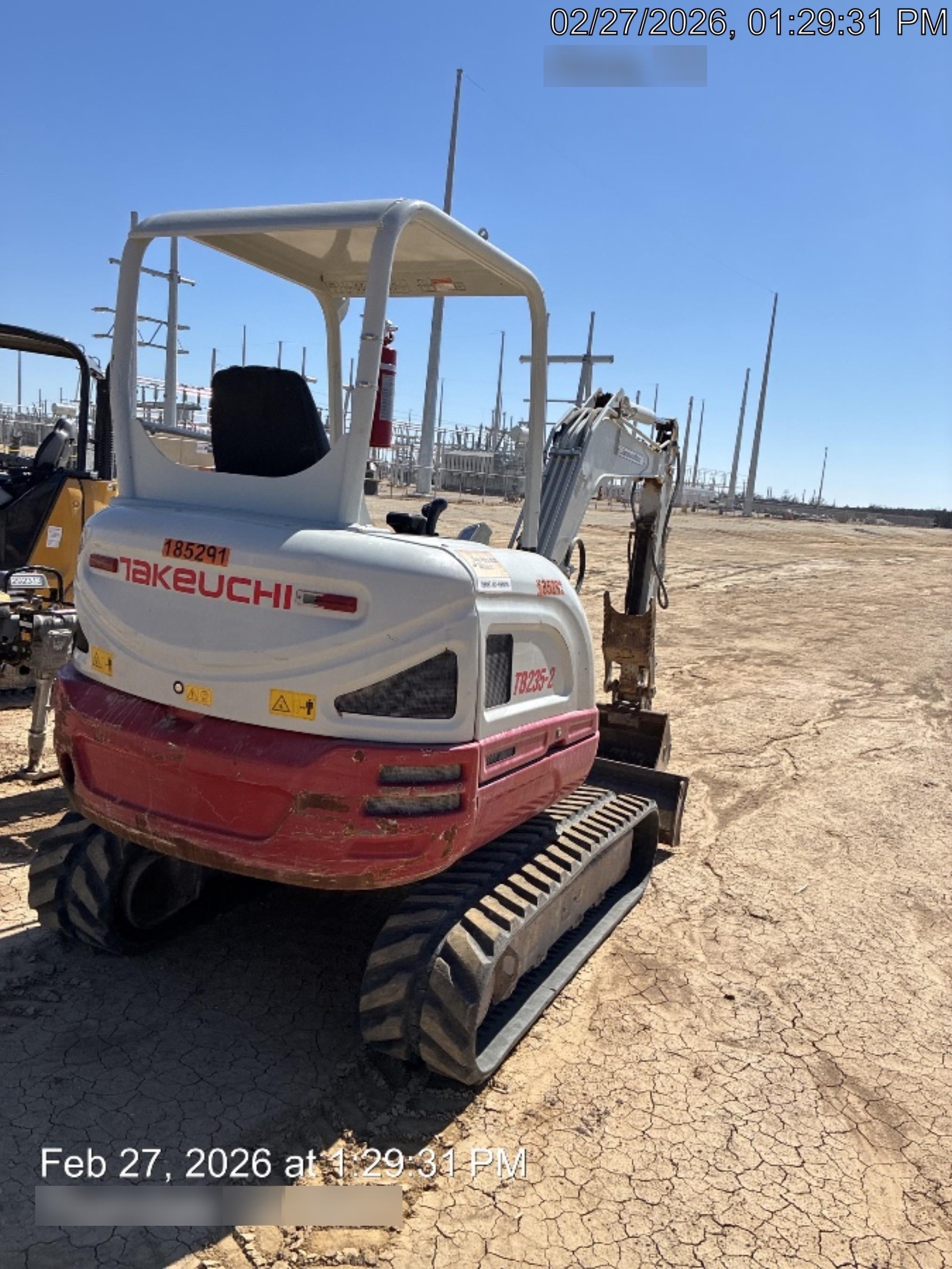 2021 TAKEUCHI TB235-2R