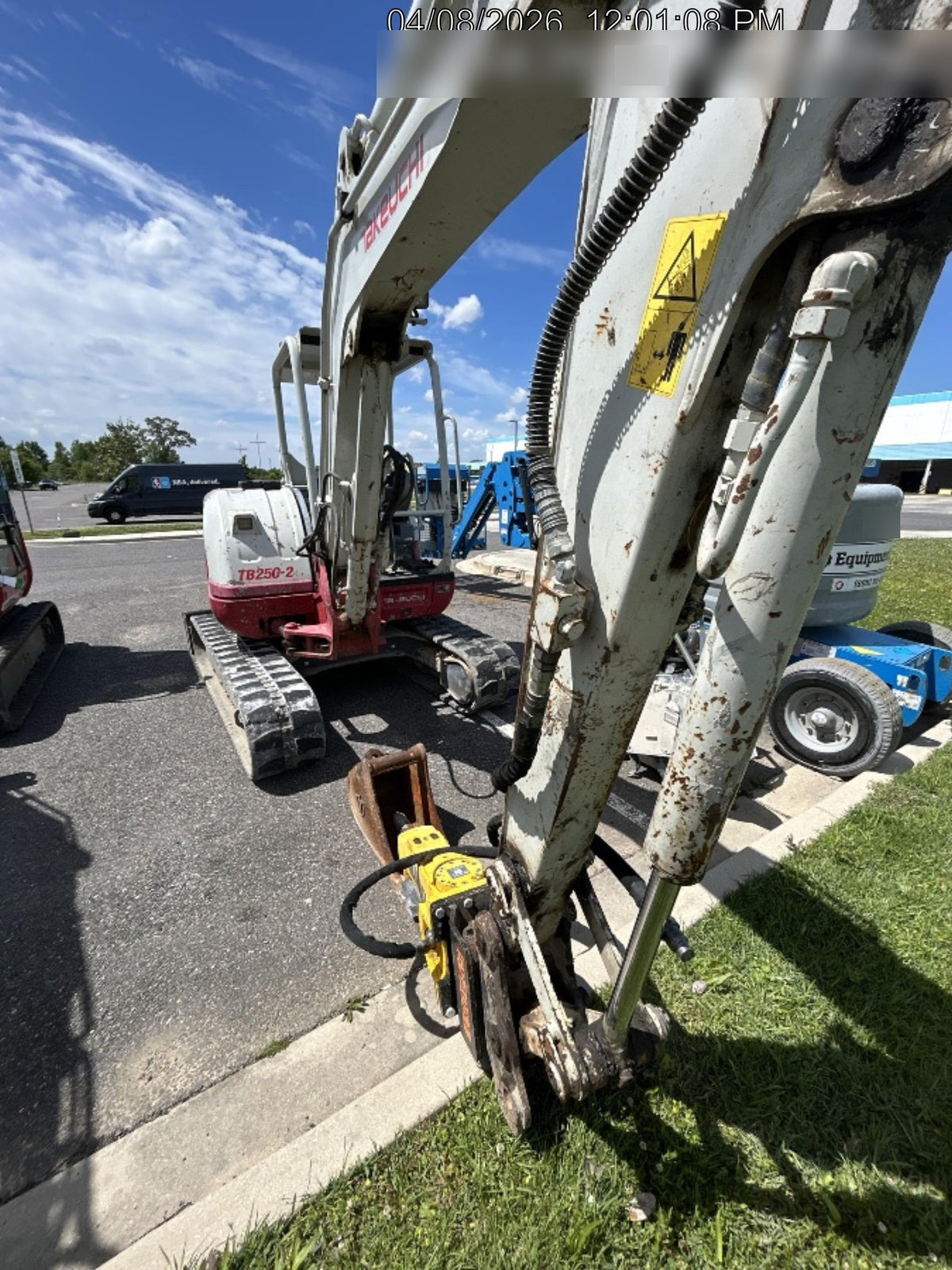 2021 TAKEUCHI TB250-2