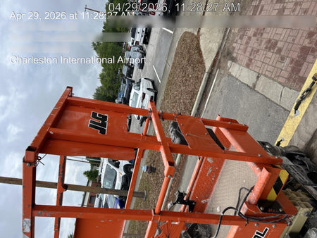2022 JLG ES1330L