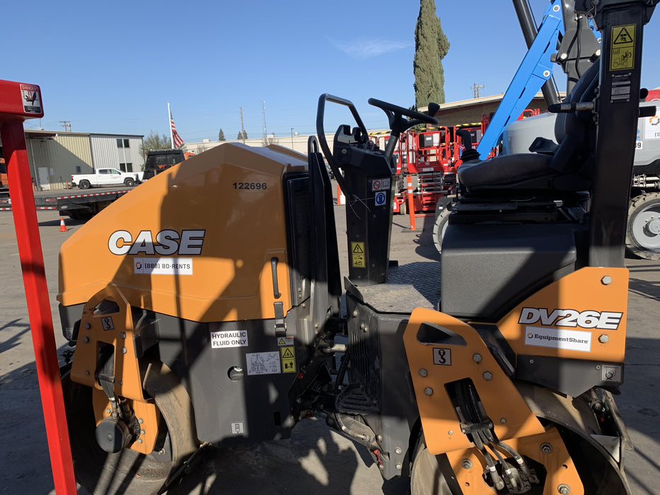 2020 CASE DV26E