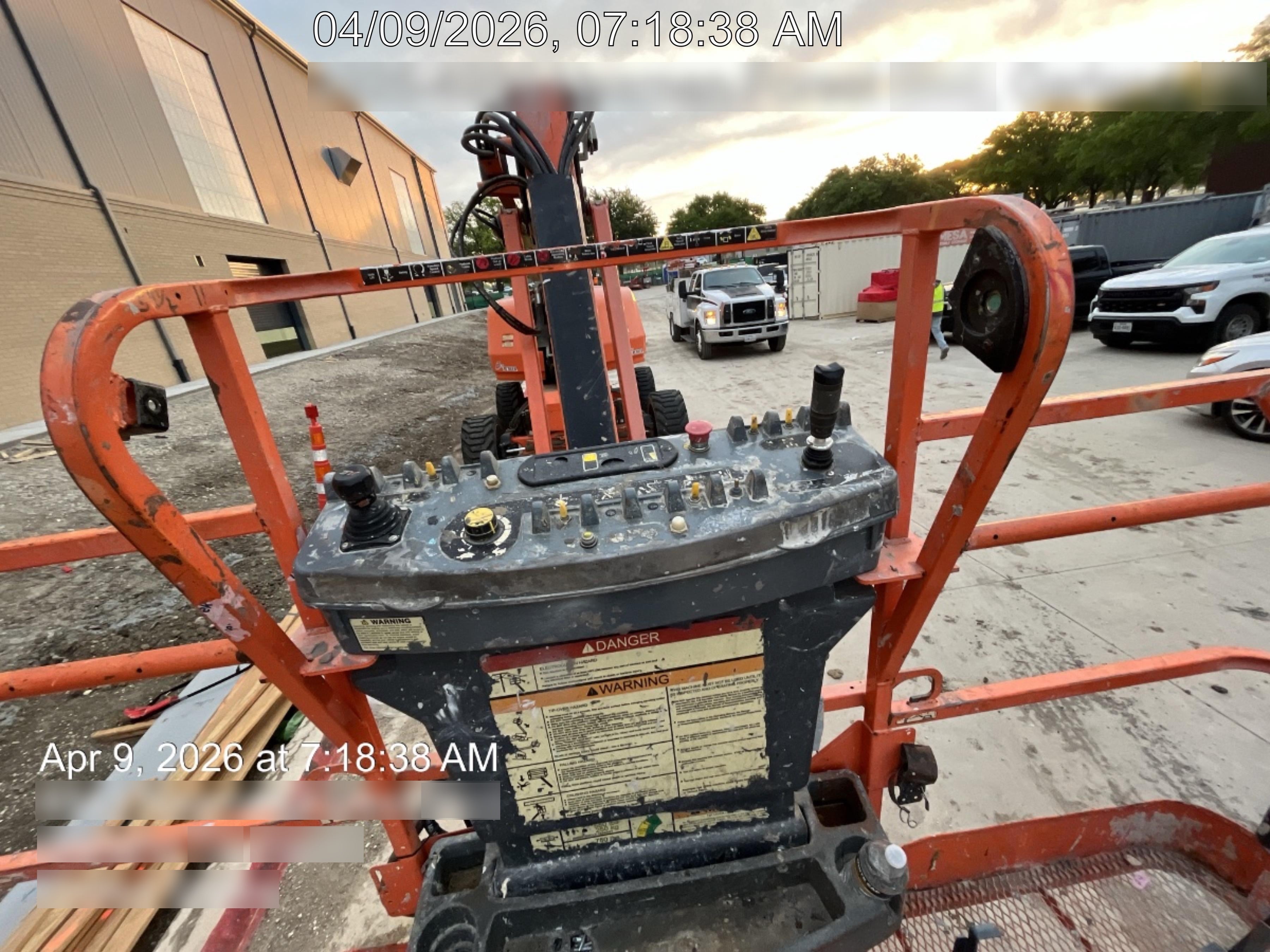2021 JLG 660SJ