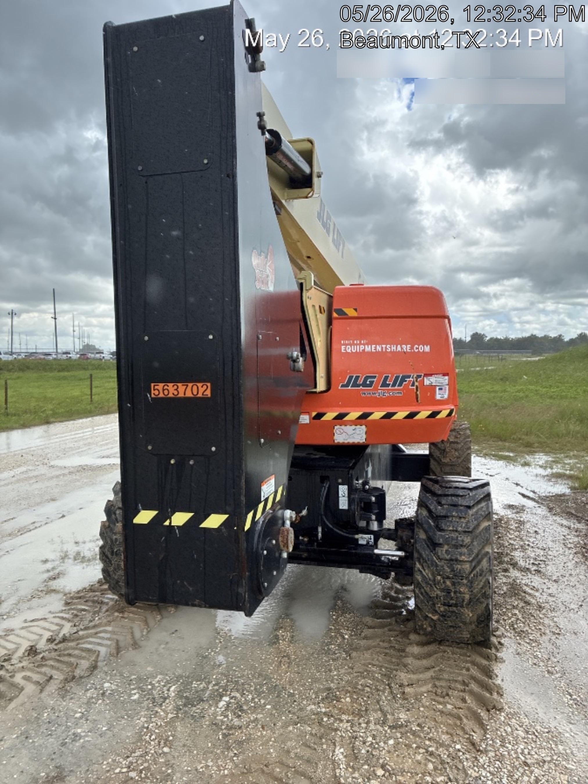 2025 JLG 800AJ